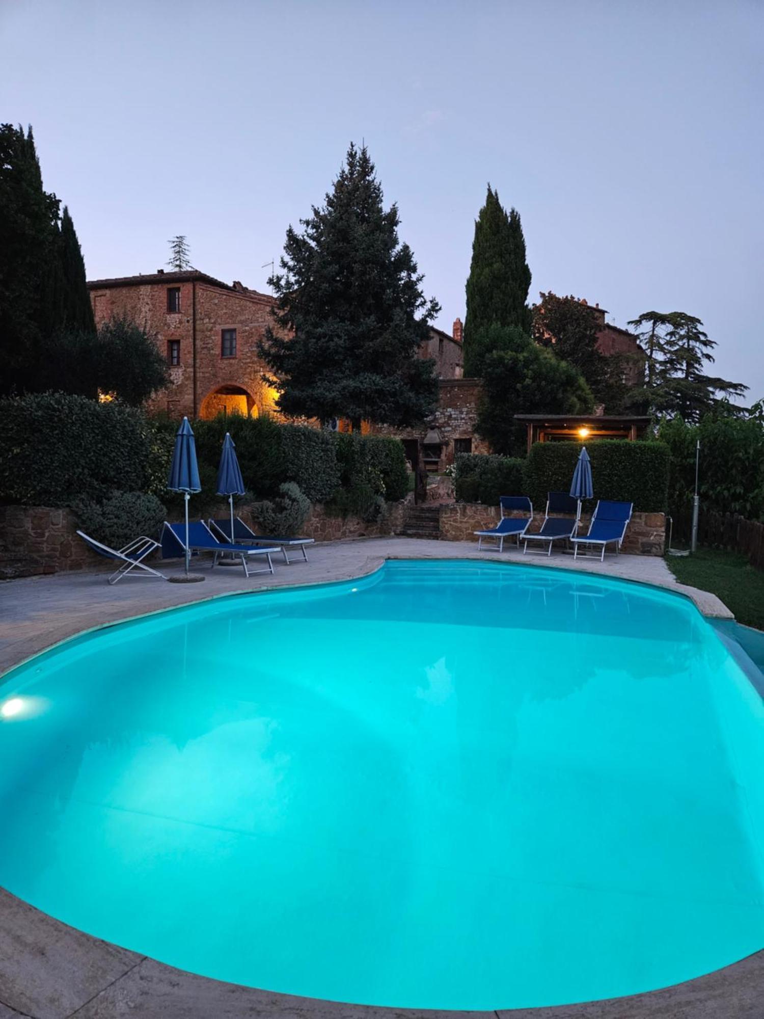 Hotel Borgo La Grancia Montisi Exterior foto