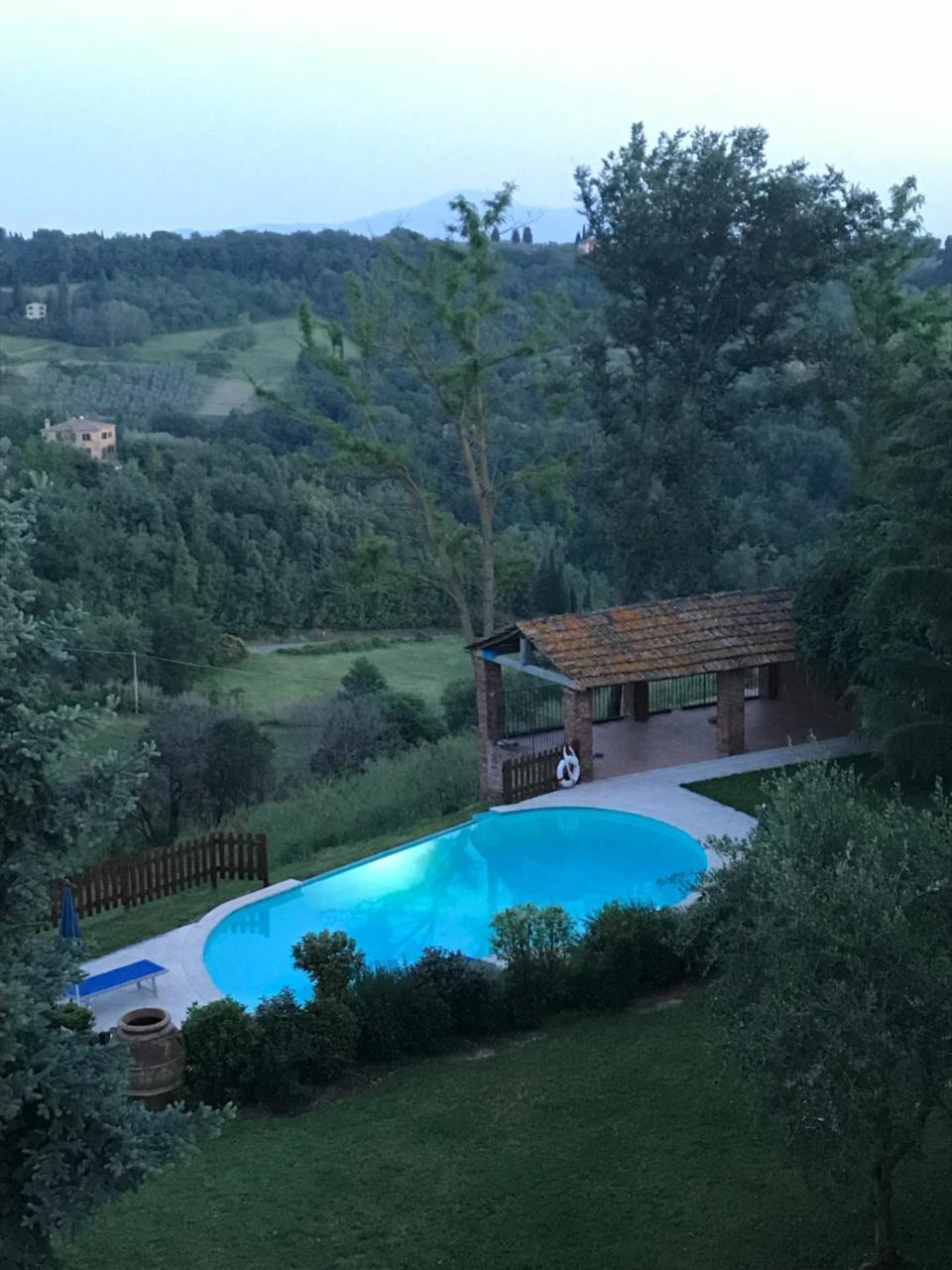 Hotel Borgo La Grancia Montisi Exterior foto